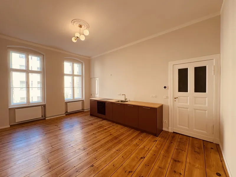 Upscale Apartment in the Heart of Charlottenburg — photo 1